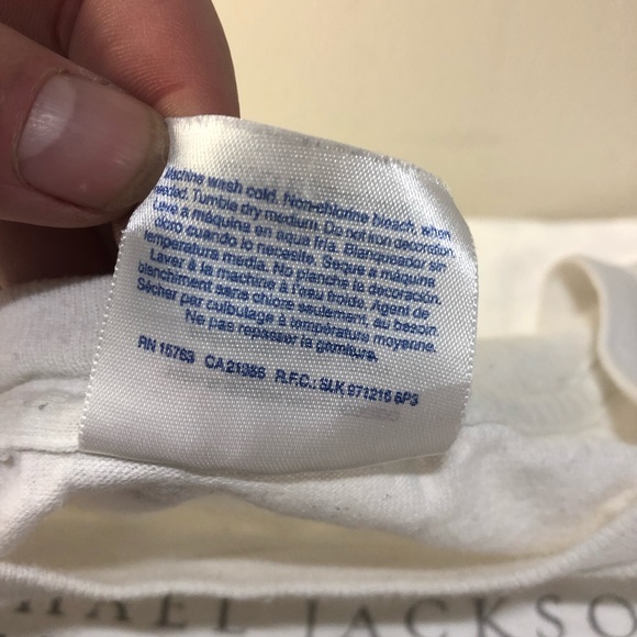 This is it Micheal Jackson T-shirt Tee Med 2009 - Picture 6 of 9